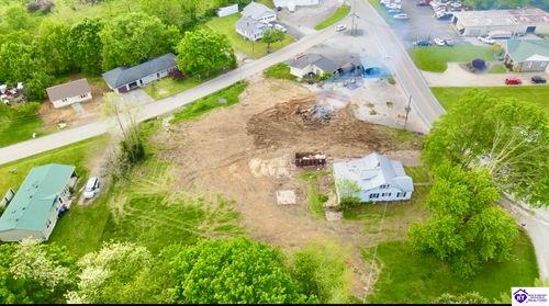 1061 Elkhorn Rd, Campbellsville, KY, 42718-1145 | Card Image