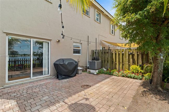 22364 Sw 89 Th Path, Townhouse with 4 bedrooms, 3 bathrooms and null parking in Cutler Bay FL | Image 9