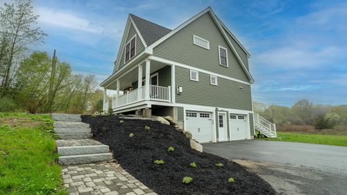 21 Lovering Rd, North Hampton, NH, 03862-2007 | Card Image