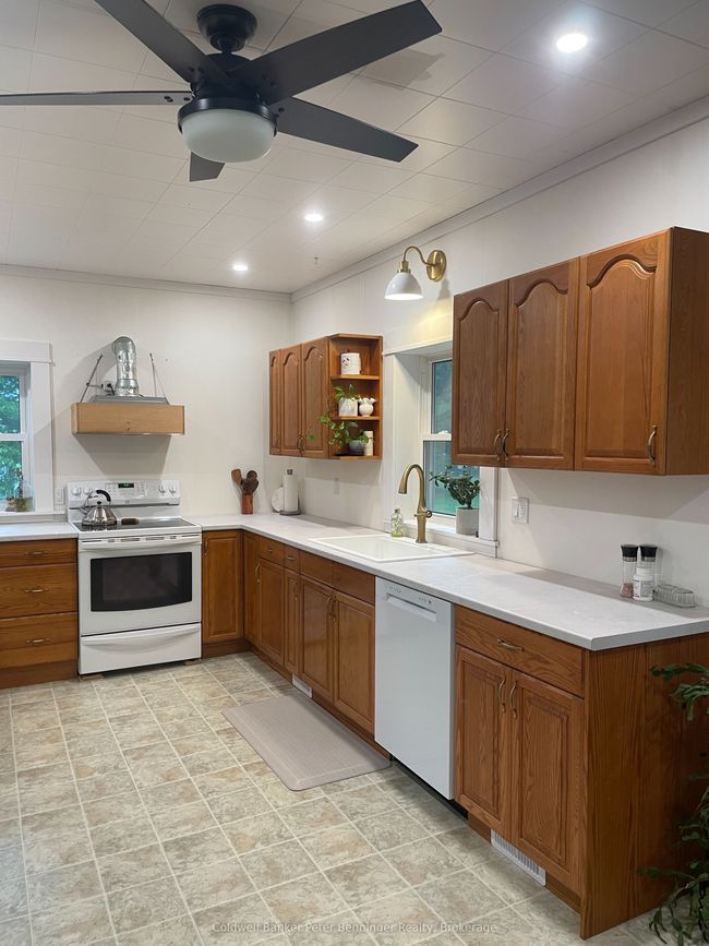 201 Concession 2, House other with 4 bedrooms, 2 bathrooms and 10 parking in Bruce ON | Image 15