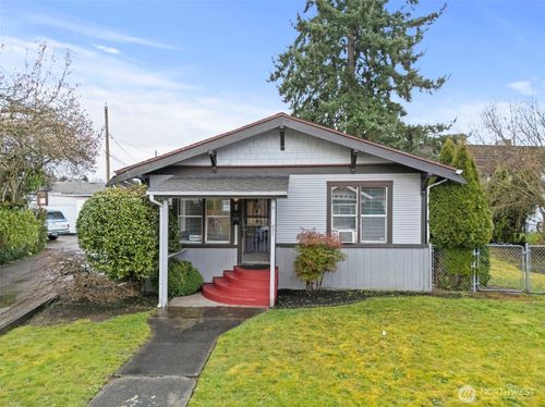 421 2nd St Nw, Puyallup, WA, 98371-4380 | Card Image
