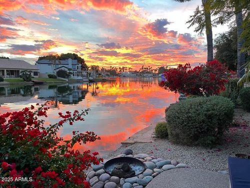 1819 E Catamaran Dr, Gilbert, AZ, 85234-2717 | Card Image