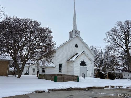 221 E Union Street, Nokomis, IL, 62075 | Card Image