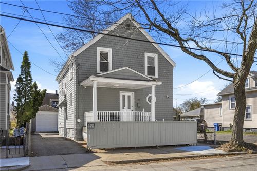 308 Smith St, Cranston, RI, 02905-4129 | Card Image
