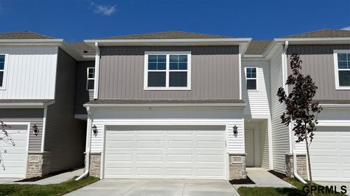 20557 Margo St, Gretna, NE, 68028-8134 | Card Image