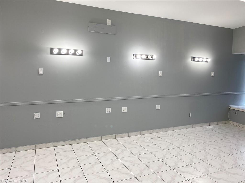Commercial Lease in St. Catharines 4