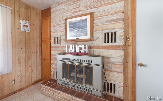 24265 Vinyard Rd, House other with 3 bedrooms, 2 bathrooms and 2 parking in Cuba MO | Image 7
