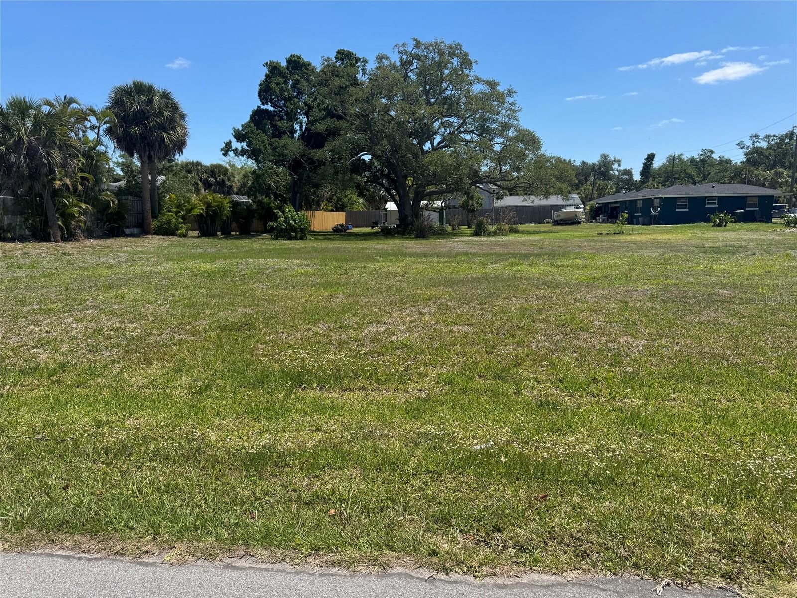 Land in NOKOMIS 2