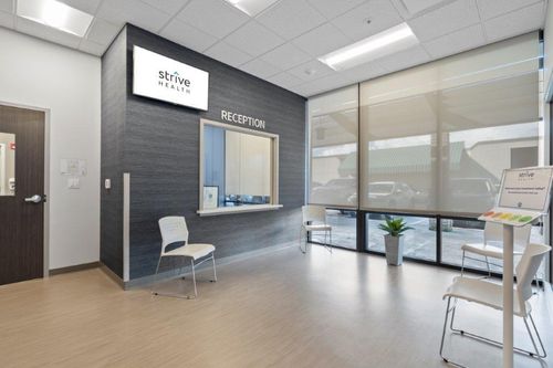 900 Biddle Rd, Medford, OR, 97504-6118 | Card Image