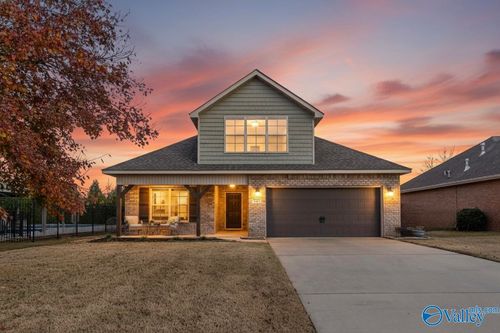 12 Pecan Cir, Decatur, AL, 35603-7504 | Card Image