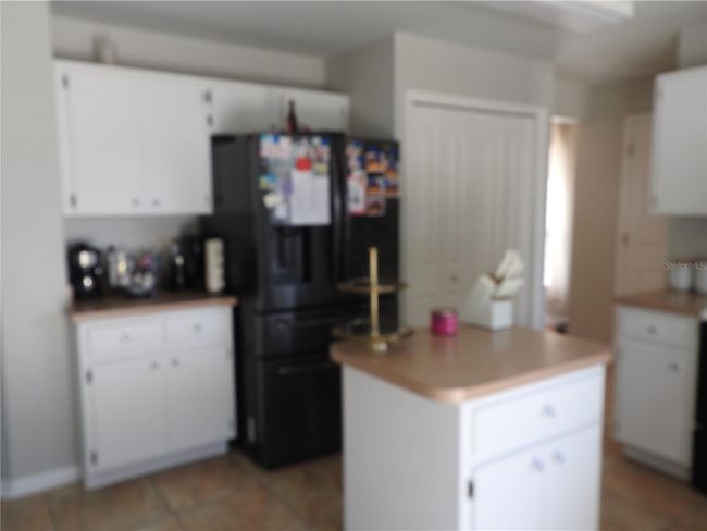 5665 Paddock Trail Dr, House other with 3 bedrooms, 3 bathrooms and null parking in TAMPA FL | Image 7