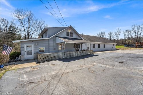 15064 W River Rd, Columbia Station, OH, 44028-9008 | Card Image