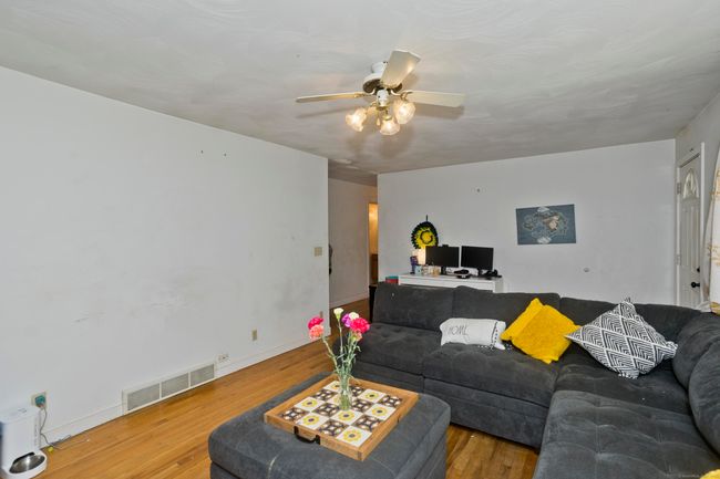 198 Connecticut Ave, House other with 3 bedrooms, 2 bathrooms and null parking in Newington CT | Image 9