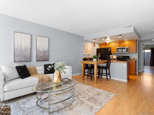 1568 Thomas Ave, San Diego, CA, 92109-4357 | Card Image