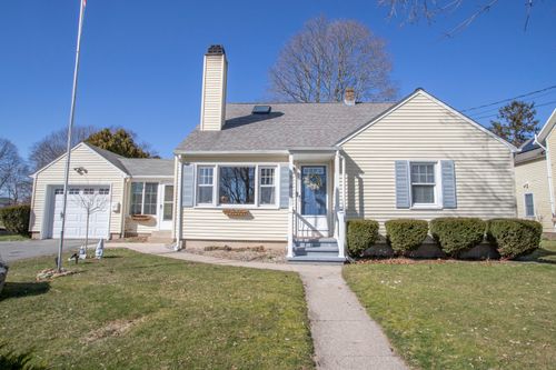 41 Coulter St, Old Saybrook, CT, 06475-2351 | Card Image