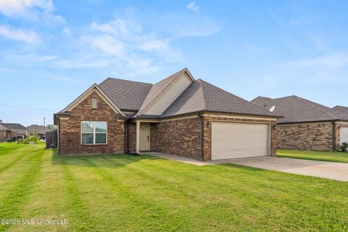 1195 E Lake Blvd, Robinsonville, MS, 38664-8193 | Card Image