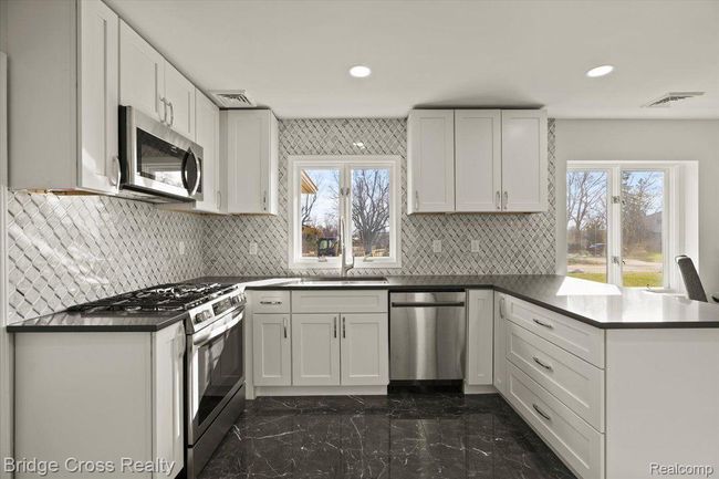 95 Hillsdale Rd, House other with 3 bedrooms, 3 bathrooms and null parking in Bloomfield Hills MI | Image 13