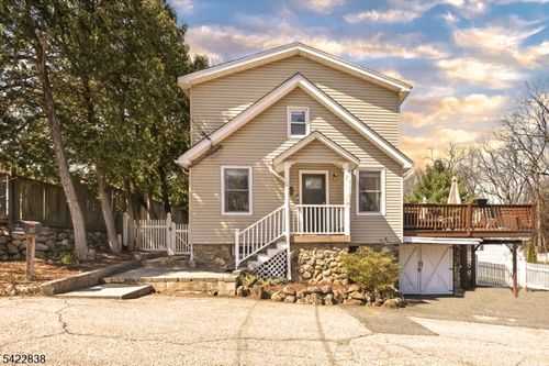 29 Sunset Ave, Butler, NJ, 07405-1527 | Card Image