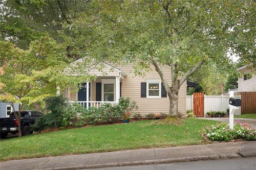 221 Wright St Sw, Marietta, GA, 30064-3253 | Card Image