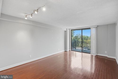 314-3401 38th St Nw, WASHINGTON, DC, 20016-3039 | Card Image