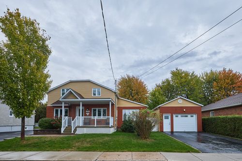 198 Rue Louise, Longueuil (Le Vieux-Longueuil), QC, J1J2T3 | Card Image