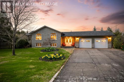 821 Kimberly Dr, Ennismore, ON, K0L1T0 | Card Image