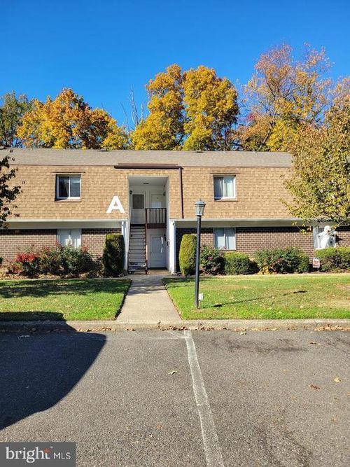 a6-411 Stiles Ave, MAPLE SHADE, NJ, 08052-1171 | Card Image