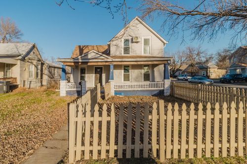 218 Allison St, Newton, KS, 67114-3725 | Card Image
