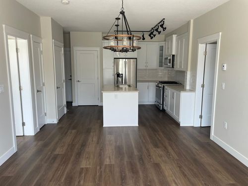511-11077 Ravine Drive, Surrey, BC, V3T3X5 | Card Image