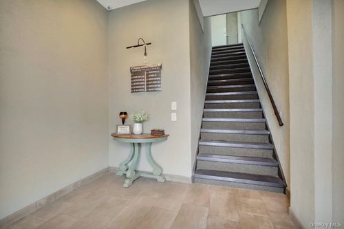 ste-5-375 Sunrise Hwy, Lynbrook, NY, 11563-3039 | Card Image