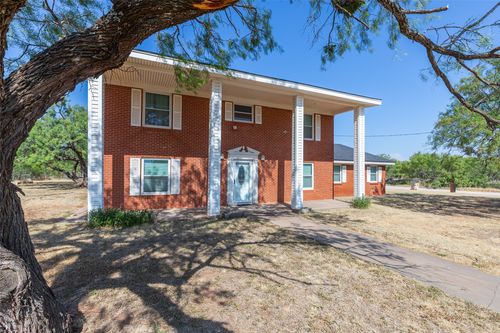 902 Avenue O, Anson, TX, 79501-3008 | Card Image