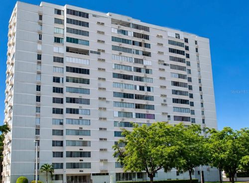 210 Jose Oliver, San Juan, PR, 00918 | Card Image