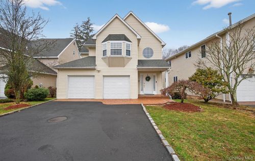 9 Oxford Ct, Wyandanch, NY, 11798-1123 | Card Image