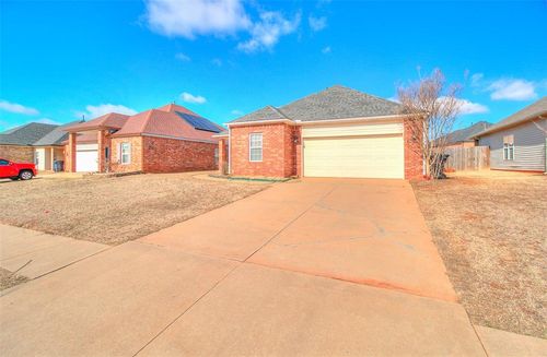 6005 Se 70th St, Oklahoma City, OK, 73135-5825 | Card Image