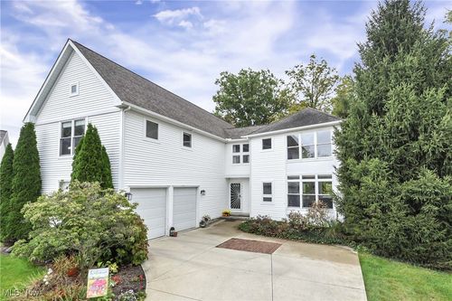 2839 Gates Ct, Broadview Heights, OH, 44147-3695 | Card Image