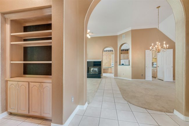 18132 Meandering Way, House other with 3 bedrooms, 2 bathrooms and null parking in Dallas TX | Image 7