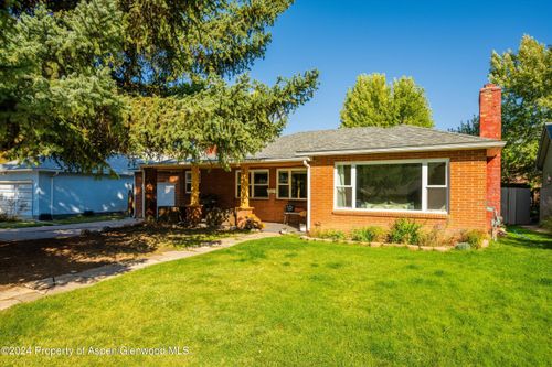 341 Park Dr, Glenwood Springs, CO, 81601-4137 | Card Image