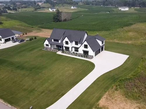 1629 Boelter Estates Drive Nw, Rochester, MN, 55901 | Card Image