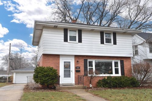 7822 8th Avenue, Kenosha, WI, 53143 | Card Image