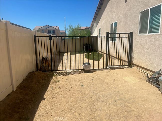 10338 Saddleback Dr, House other with 3 bedrooms, 2 bathrooms and 2 parking in Adelanto CA | Image 22