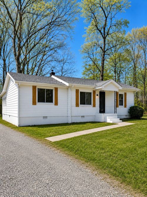 609 Rocky Hill Rd, Clarksville, TN, 37042-6019 | Card Image