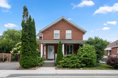 383 Mathew St, Cobourg, ON, K9A3E6 | Card Image