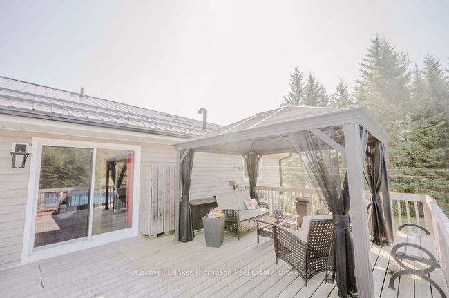 254 Beachey Dr, House other with 4 bedrooms, 2 bathrooms and 10 parking in Trout Creek ON | Image 8
