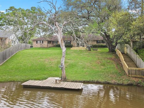 115 Bayou Glen St, Hitchcock, TX, 77563-1823 | Card Image