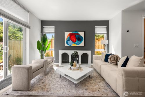 5984 B 26th Avenue Sw, Seattle, WA, 98106 | Card Image