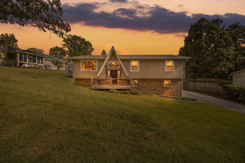 420 Shannon Dr, Hixson, TN, 37343-2342 | Card Image