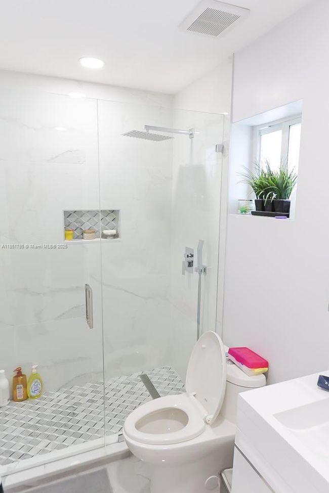 3813 Sw 149 Th Pl, House other with 4 bedrooms, 3 bathrooms and null parking in Miami FL | Image 38