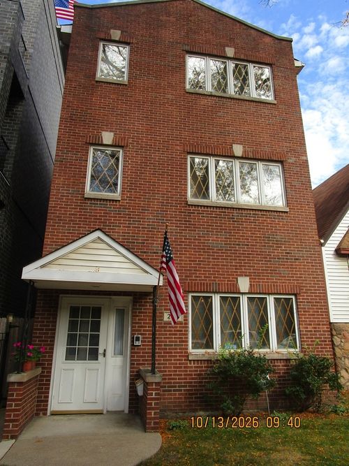 2148 W Foster Avenue, Chicago, IL, 60625 | Card Image