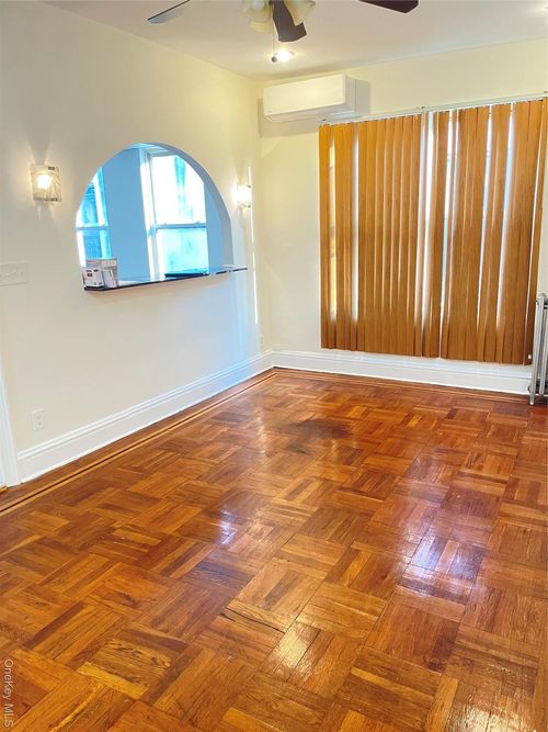 apt-6-4433 Carpenter Ave, Bronx, NY, 10470-1438 | Card Image