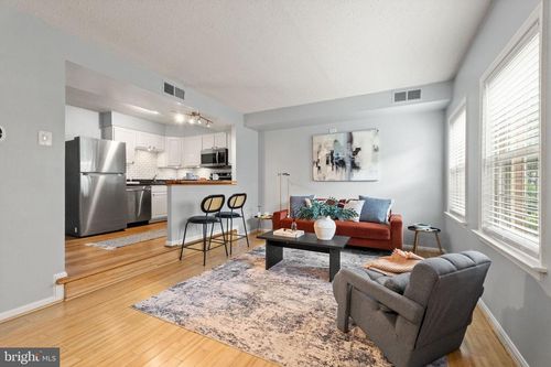 a-122 N Bedford St, ARLINGTON, VA, 22201-1158 | Card Image